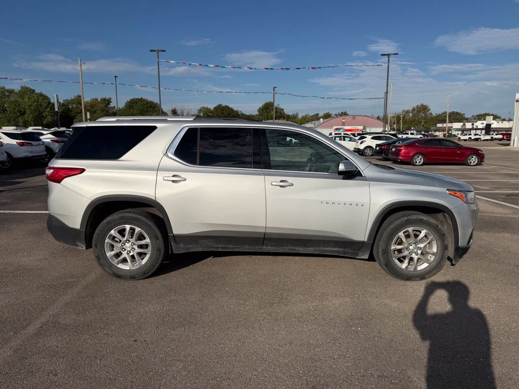 Used 2018 Silver Chevrolet LT image 2