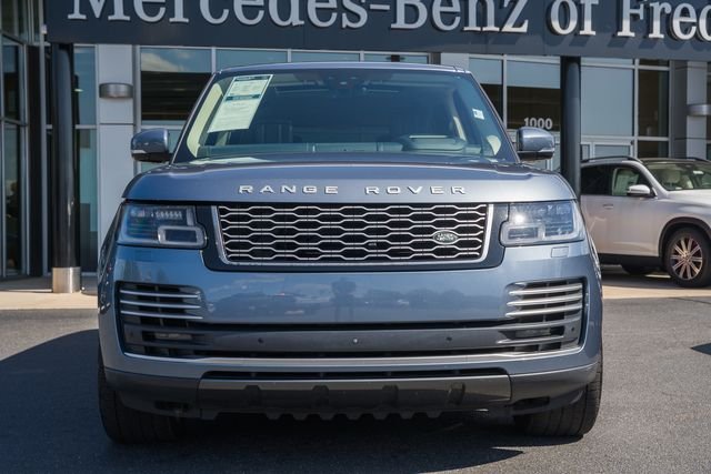 Used 2018 Byron Blue Metallic Land Rover 5.0L V8 Supercharged Autobiography image 2