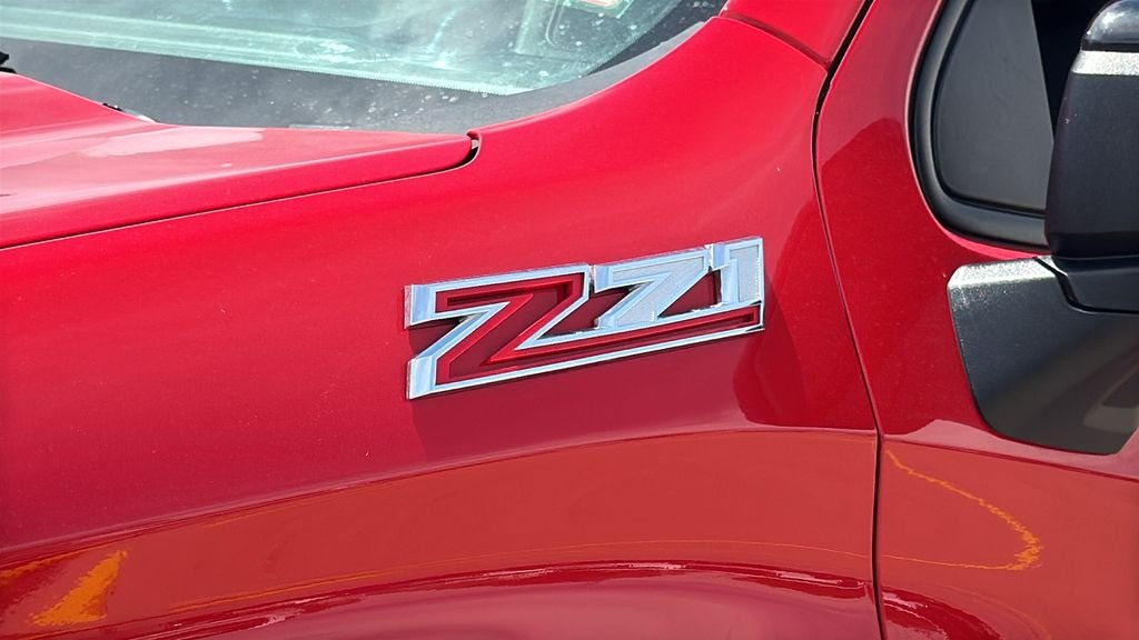 Used 2023 Red Chevrolet RST image 6