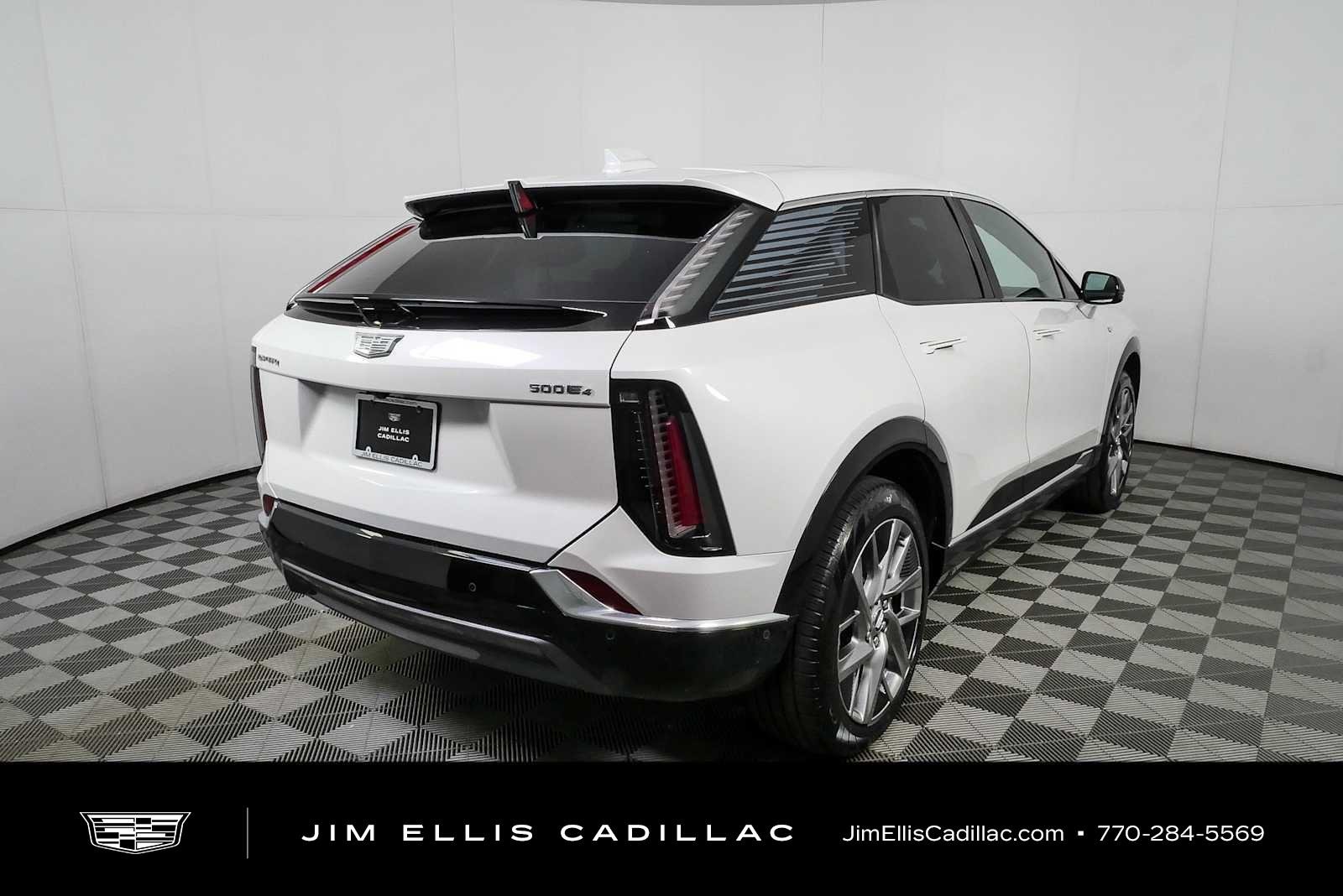 Certified Used 2025 Crystal White Tricoat Cadillac Luxury 1 image 3
