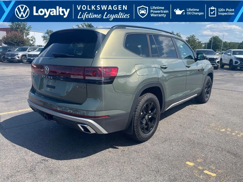 Used 2026 Green Volkswagen Peak Edition image 5