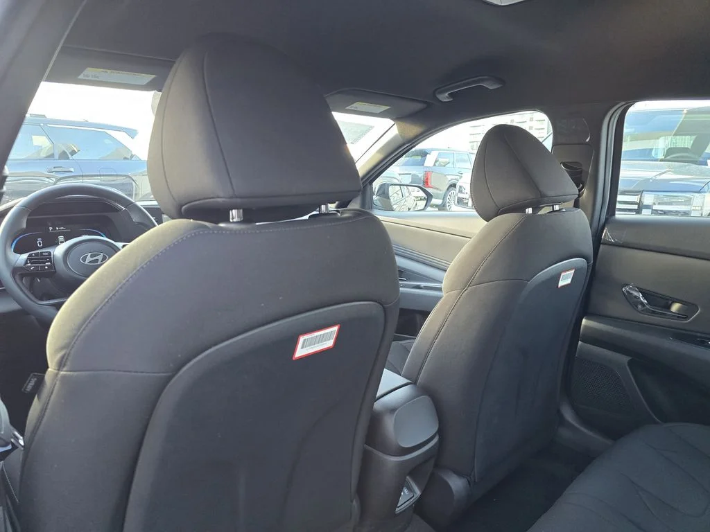 New 2026 White Hyundai SEL Sport image 9