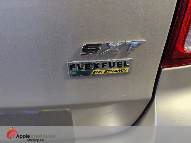 Used 2016 Beige Dodge SXT image 7