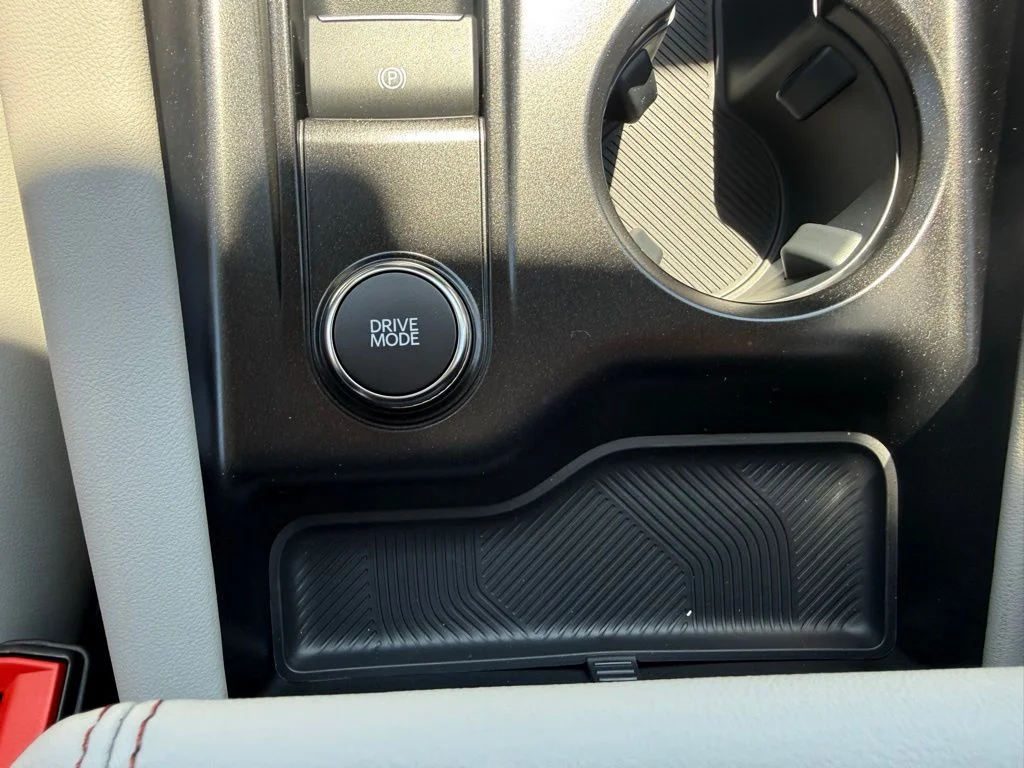 New 2026 Vapor Blue Metallic Ford Active image 28