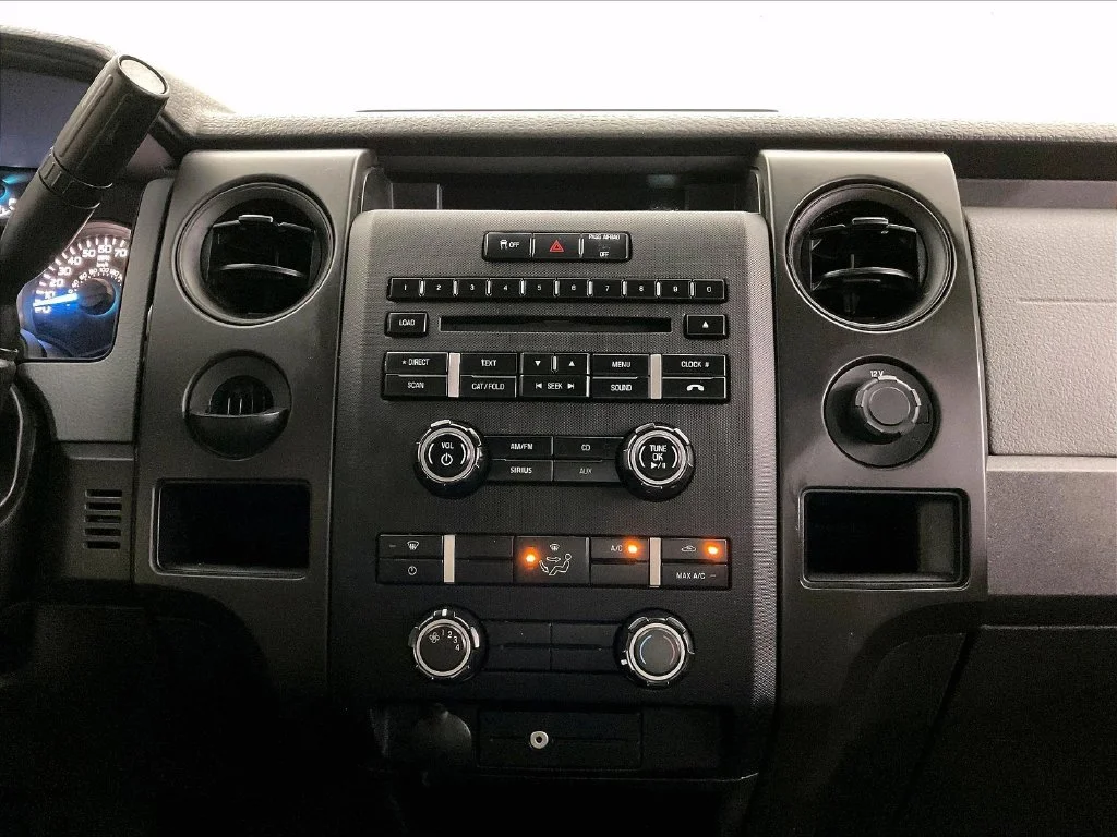 Used 2013 White Ford XL image 35