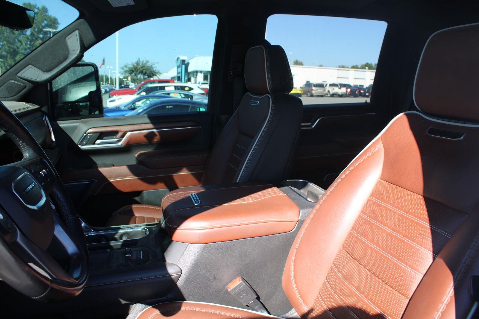 Used 2024 Summit White GMC Denali Ultimate image 6