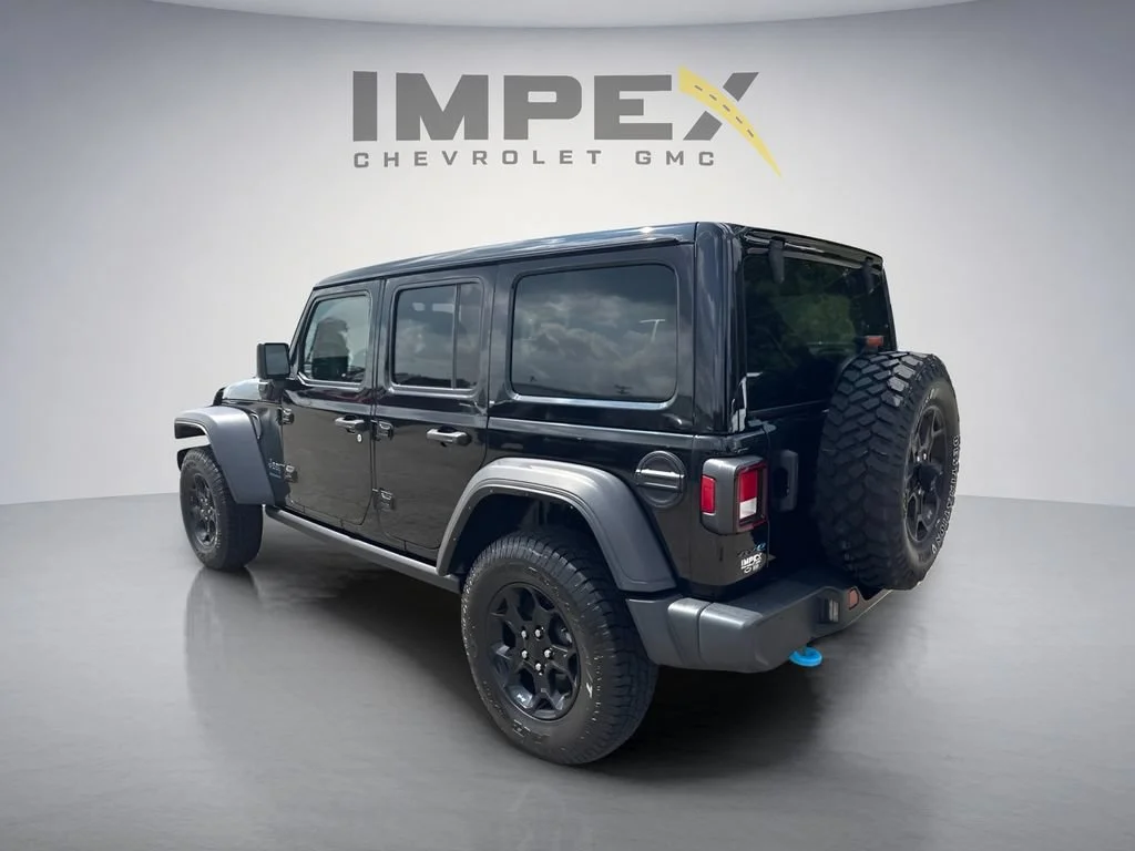 Used 2023 Black Jeep  image 3