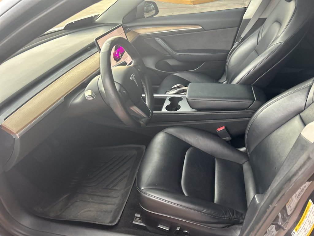 Used 2022 Midnight Silver Metallic Tesla Base image 6