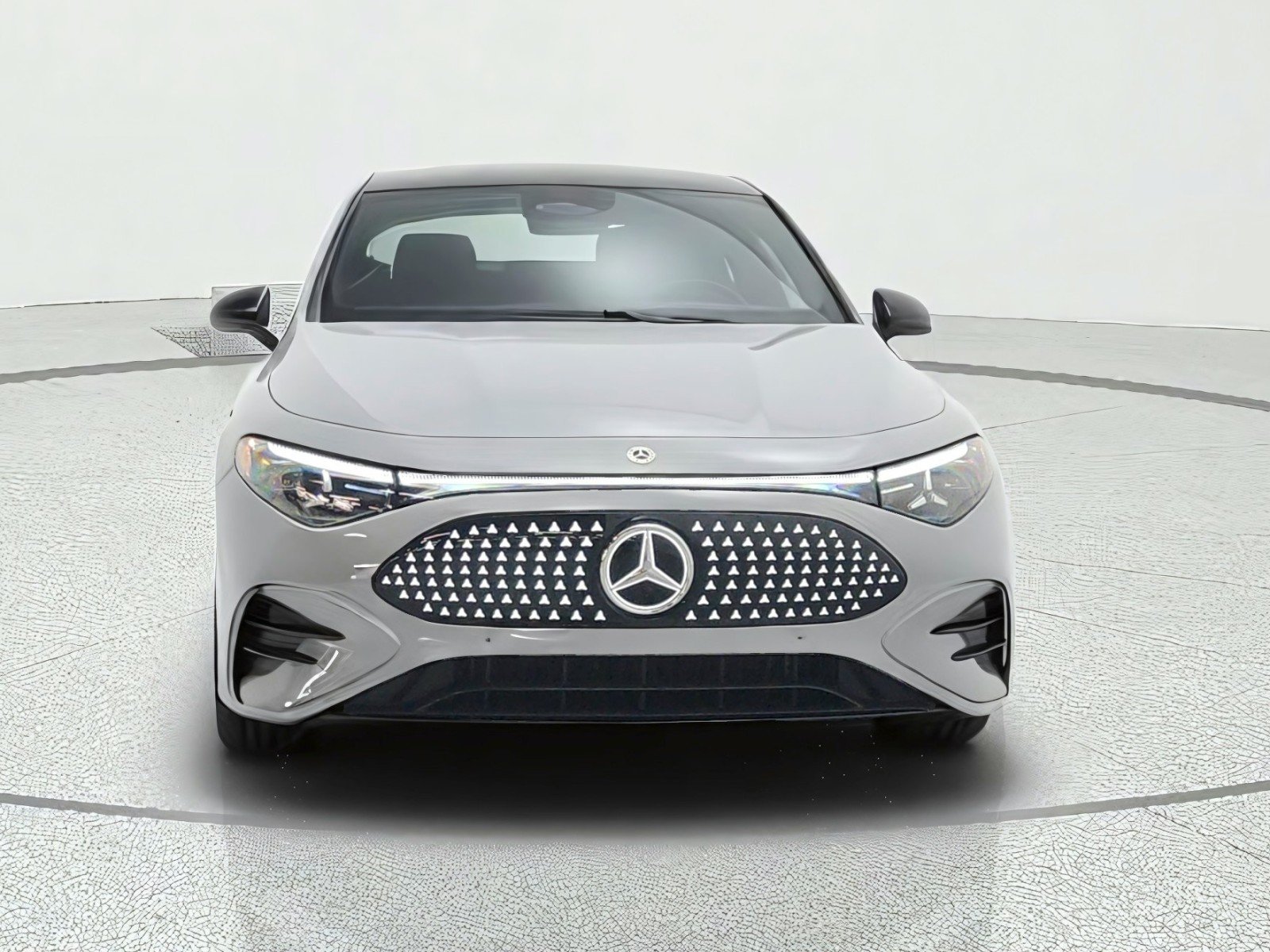 New 2027 MANUFAKTUR Alpine Grey Mercedes-Benz CLA 250+ Electric image 2