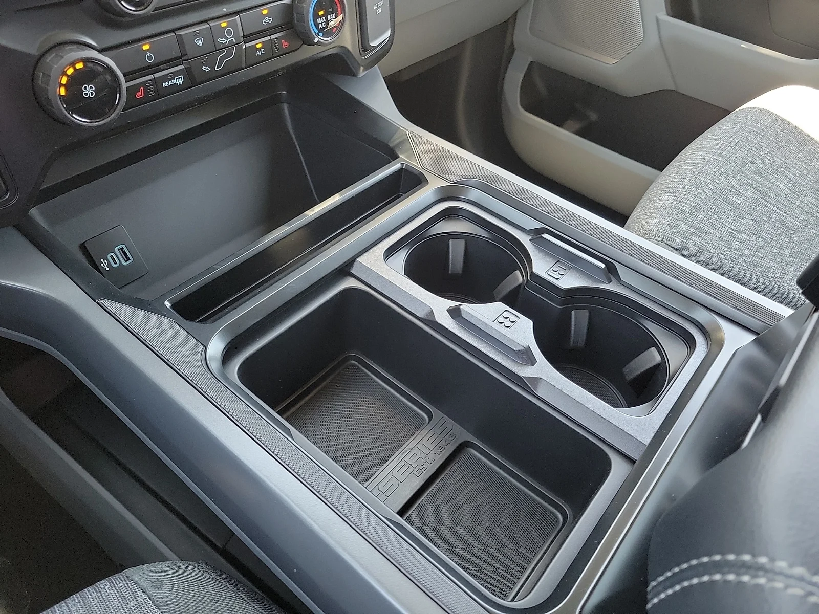 New 2026 Argon Blue Metallic Ford F-250&reg; XLT image 18