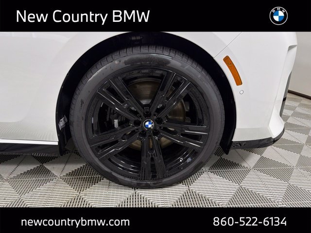 New 2027 Alpine White BMW  image 9