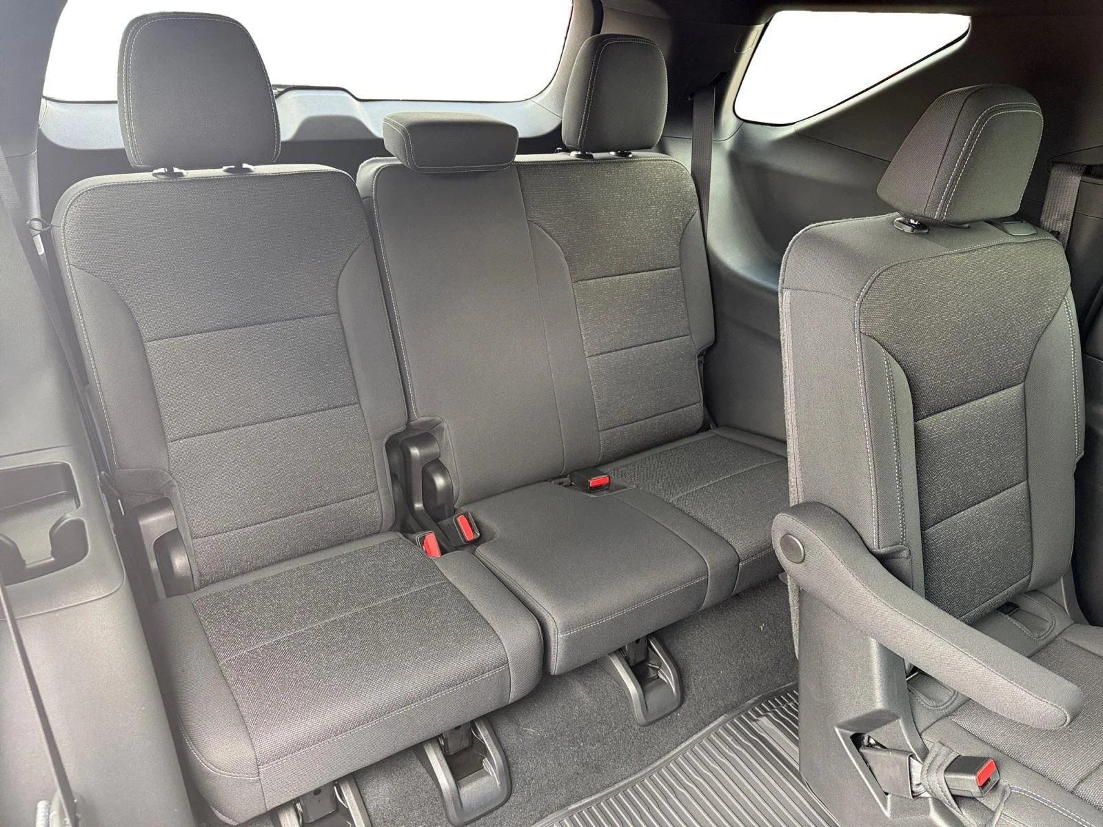 New 2026 Sterling Gray Metallic Chevrolet LT image 25