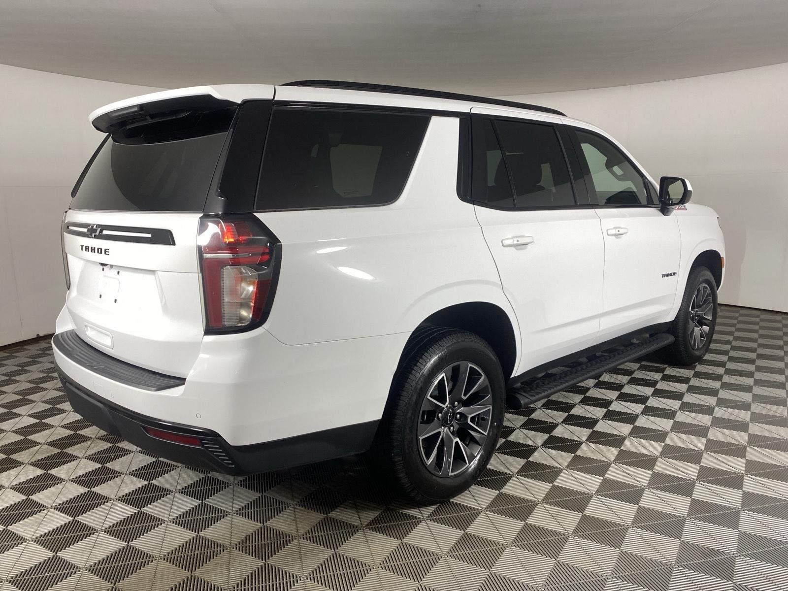 Used 2023 Summit White Chevrolet Z71 image 7