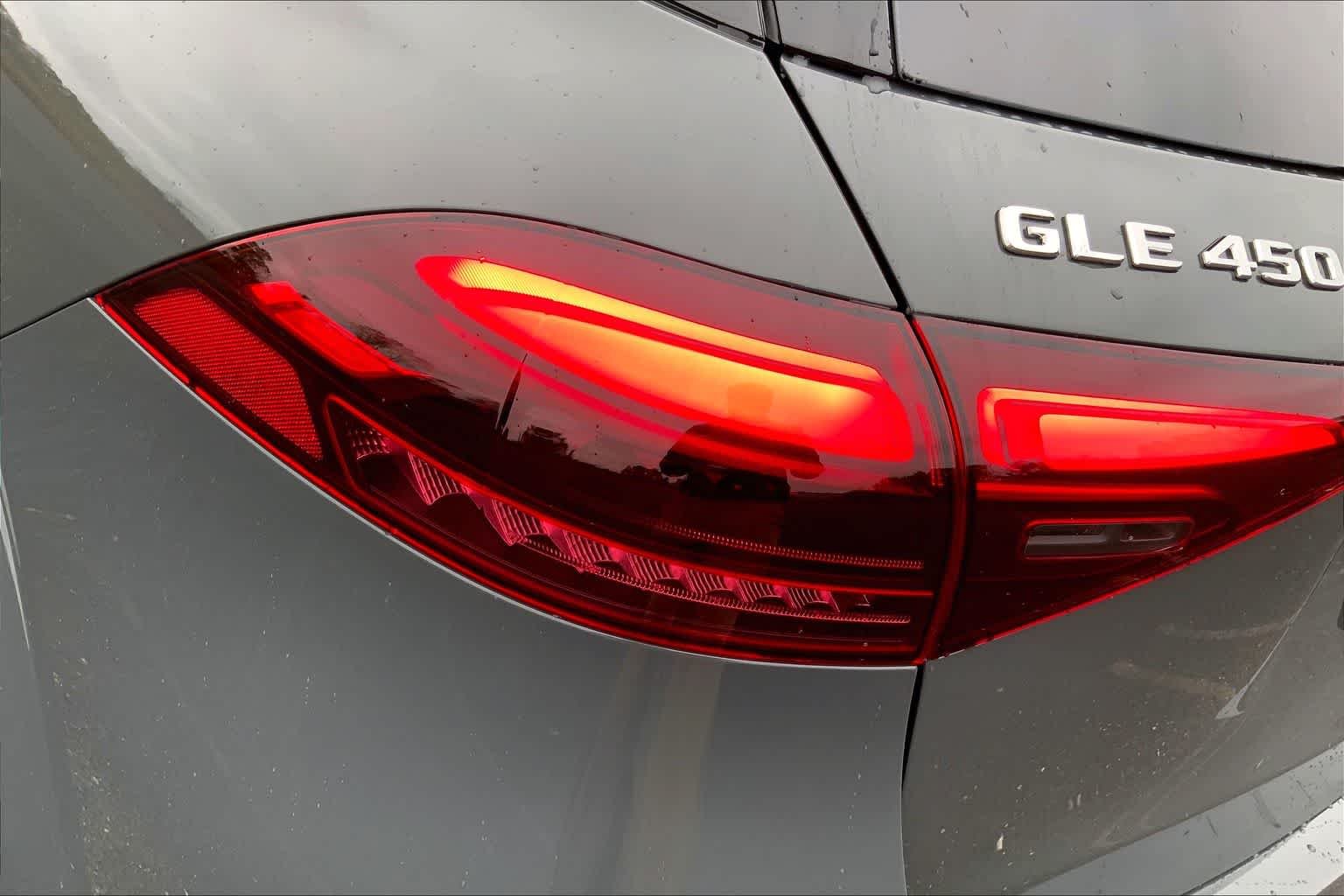 New 2026 MANUFAKTUR Silicon Grey Mercedes-Benz GLE 450 image 14