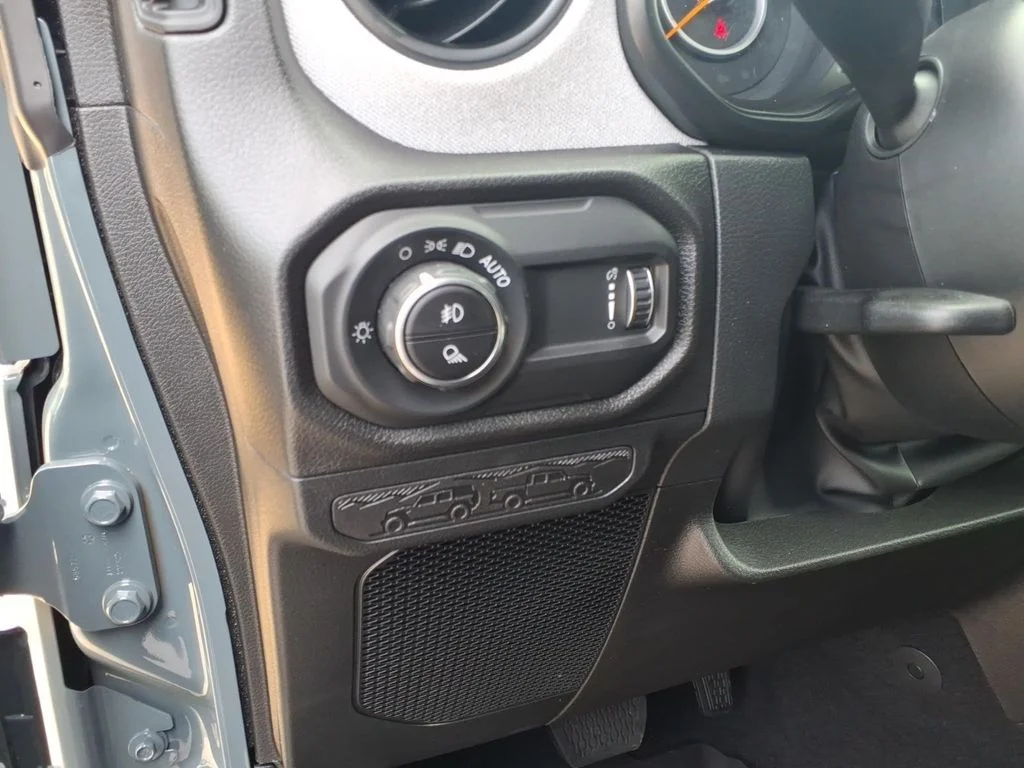 New 2026 Anvil Clearcoat Jeep Sport S image 14
