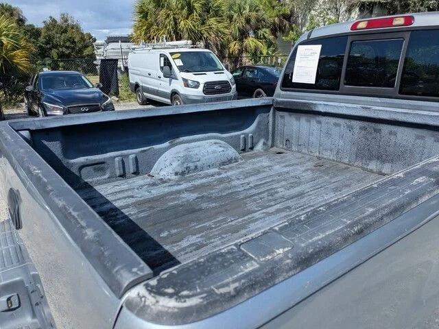 Used 2003 Silver Toyota SR5 image 18
