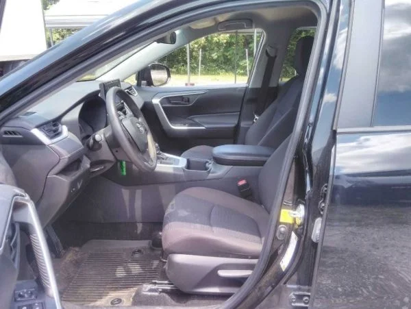 Used 2022 Black Toyota LE image 4