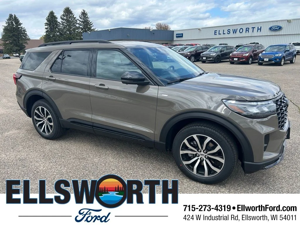 2026 Ford Explorer ST-LINE 4WD's photo