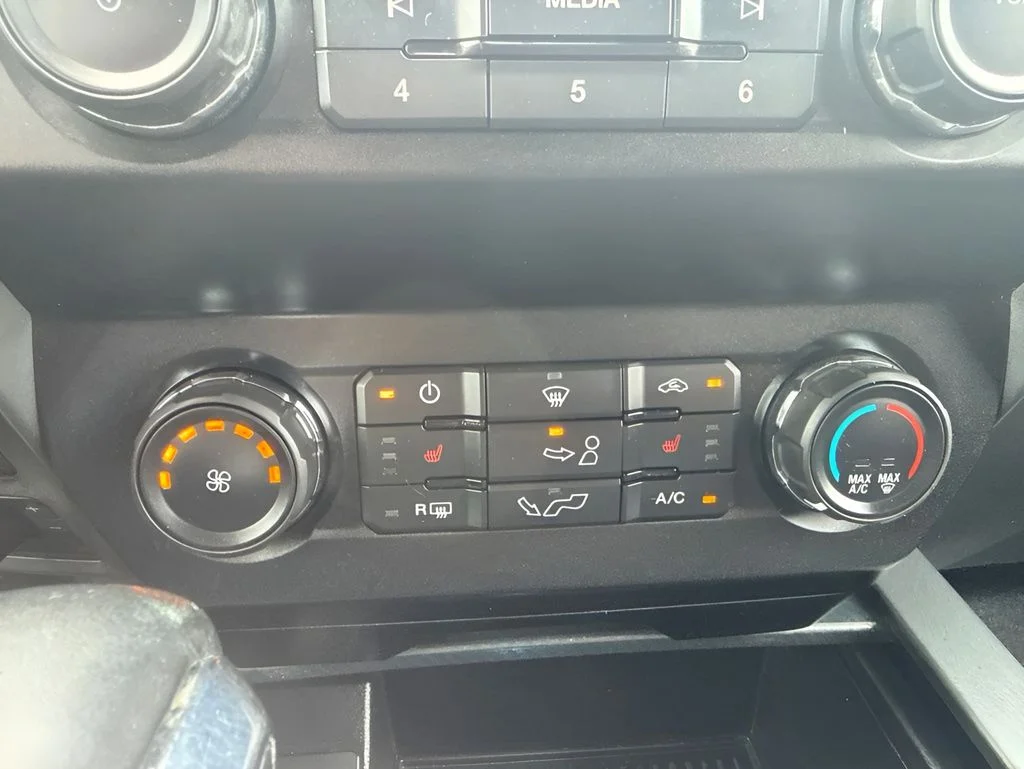 Used 2020 White Ford XLT image 18