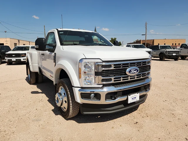 2027 Ford F-450 XLT