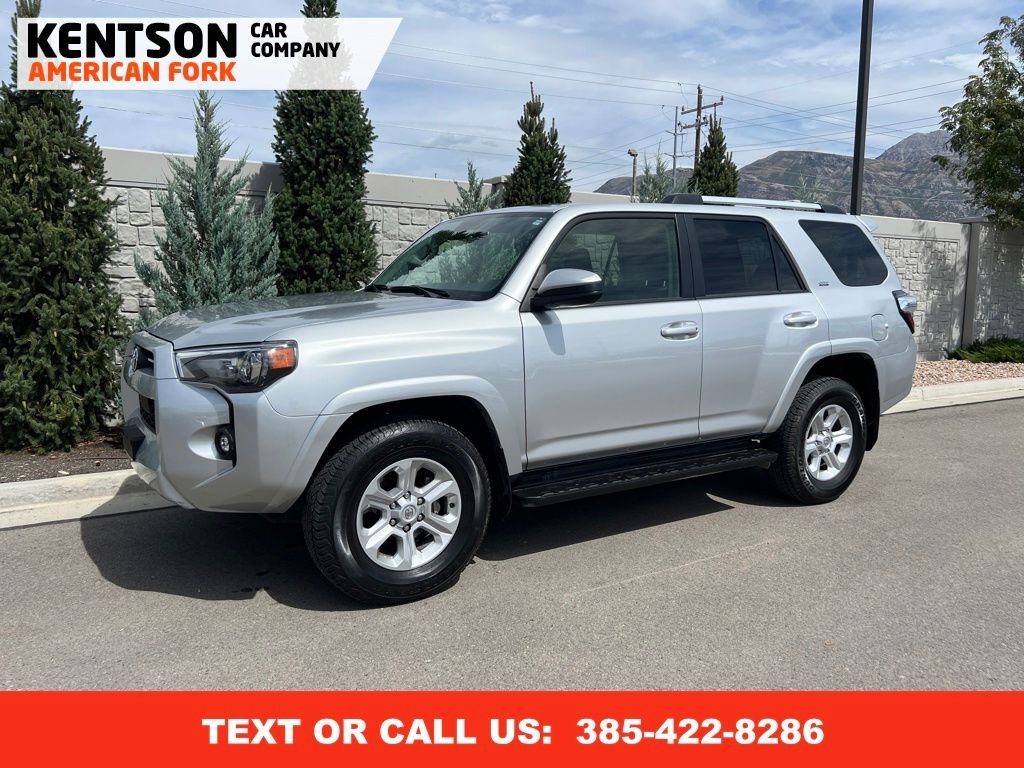 2024 Toyota 4Runner SR5 photo 3