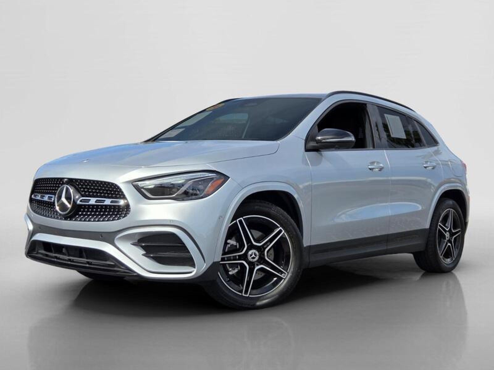 2026 Mercedes-Benz GLA GLA 250's photo