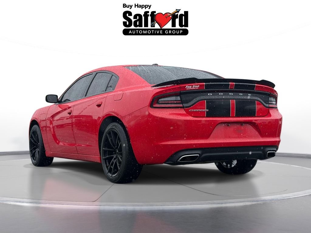 Used 2018 Red Dodge SXT image 6