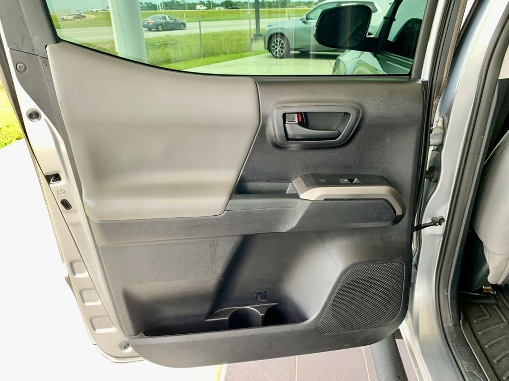Used 2021 Silver Toyota SR5 image 17