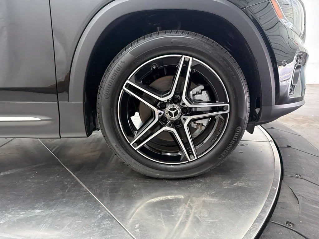 New 2026 Black Mercedes-Benz GLB 250 image 9