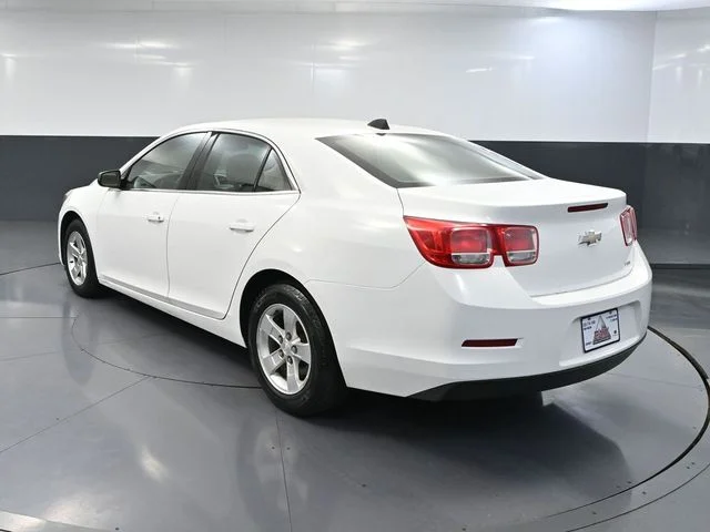 Used 2013 White Chevrolet LS image 5