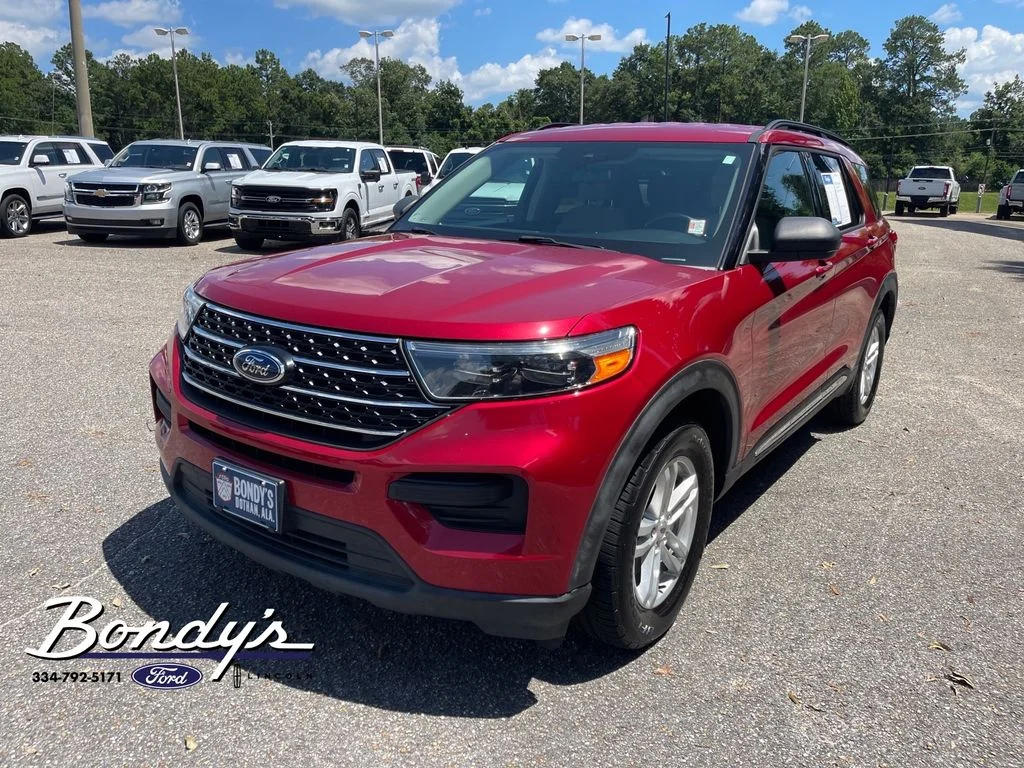 Used 2021 Red Metallic Ford XLT image 3