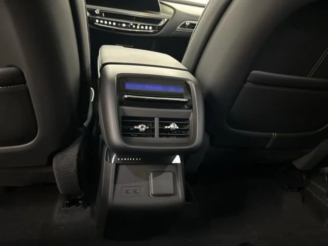 2026 Cadillac LYRIQ V Premium - Photo 19