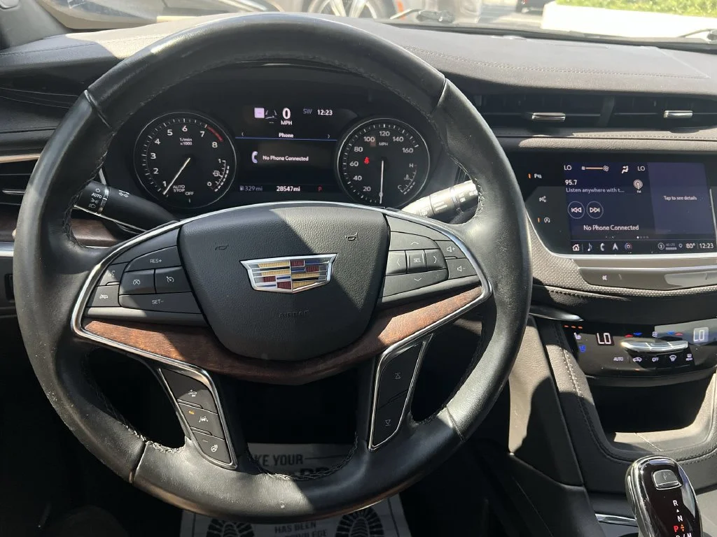 Used 2024 White Cadillac Premium Luxury image 12