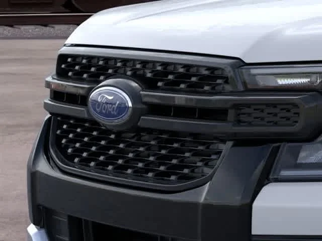 New 2026 Oxford White Ford XLT image 17