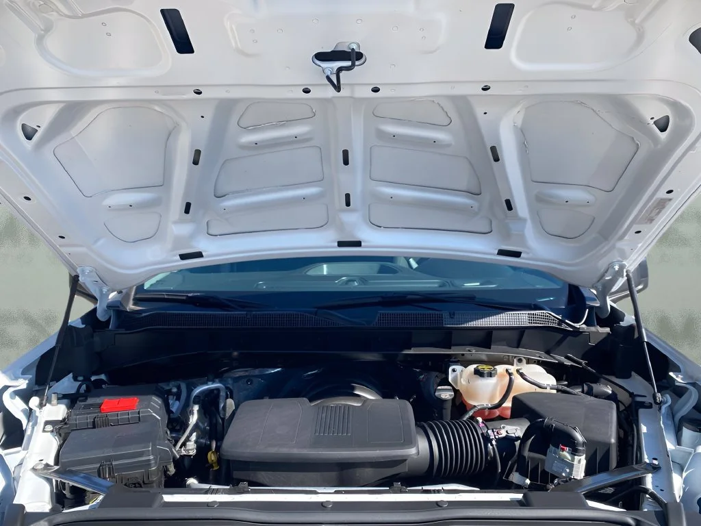Used 2025 Summit White Chevrolet WT image 26
