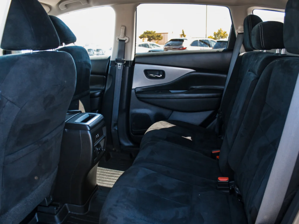 Used 2019 Red Nissan S image 19