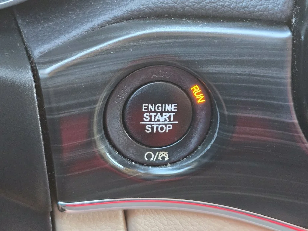 Used 2020 Black Jeep Limited image 35