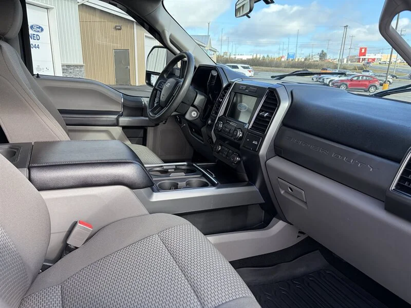 Used 2019 Black Ford Super Duty XLT image 7