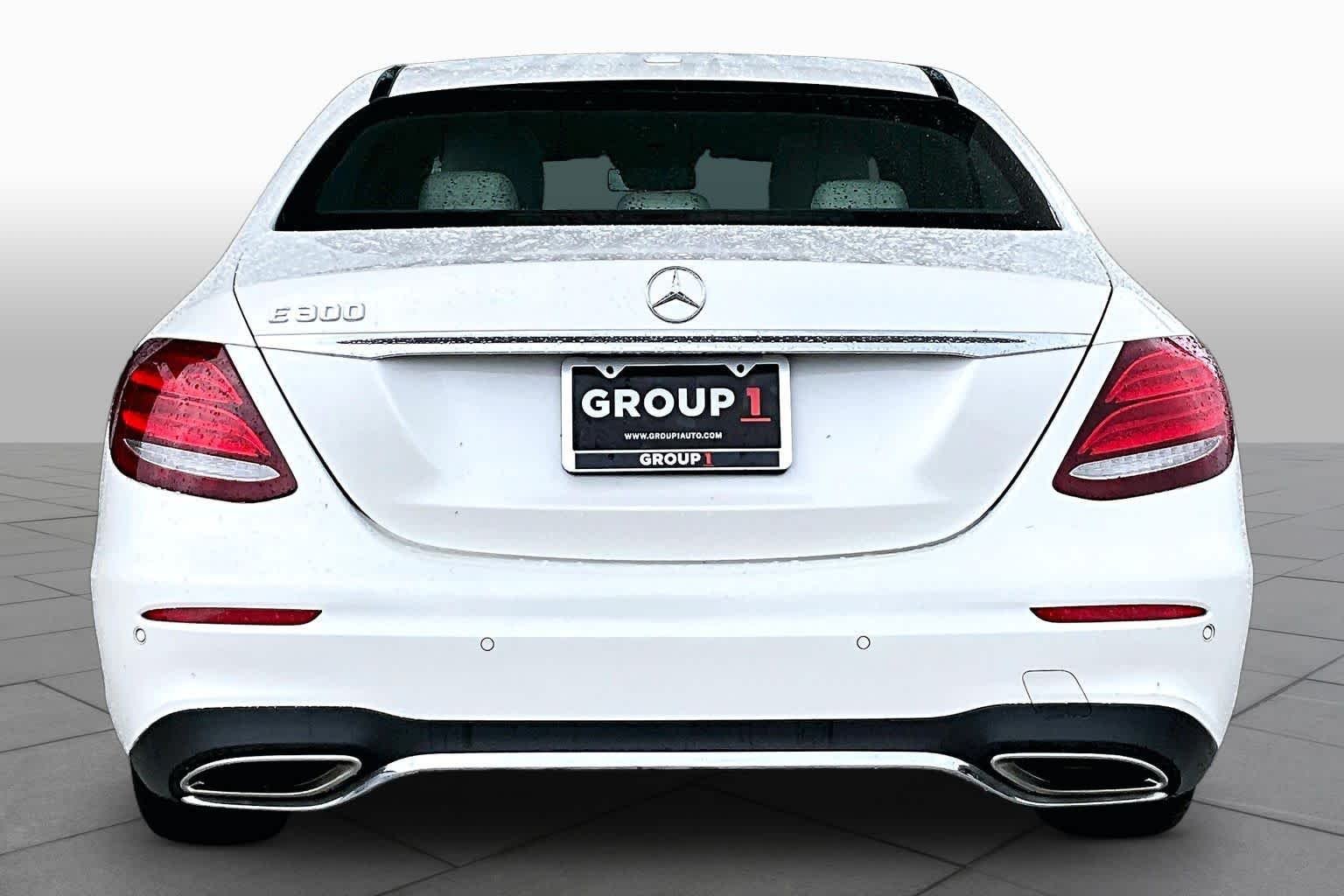 Used 2017 designo Diamond White Metallic Mercedes-Benz E 300 Sport image 5