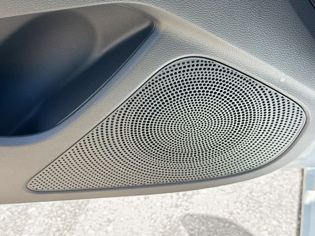 New 2026 White Genesis 2.5T image 19