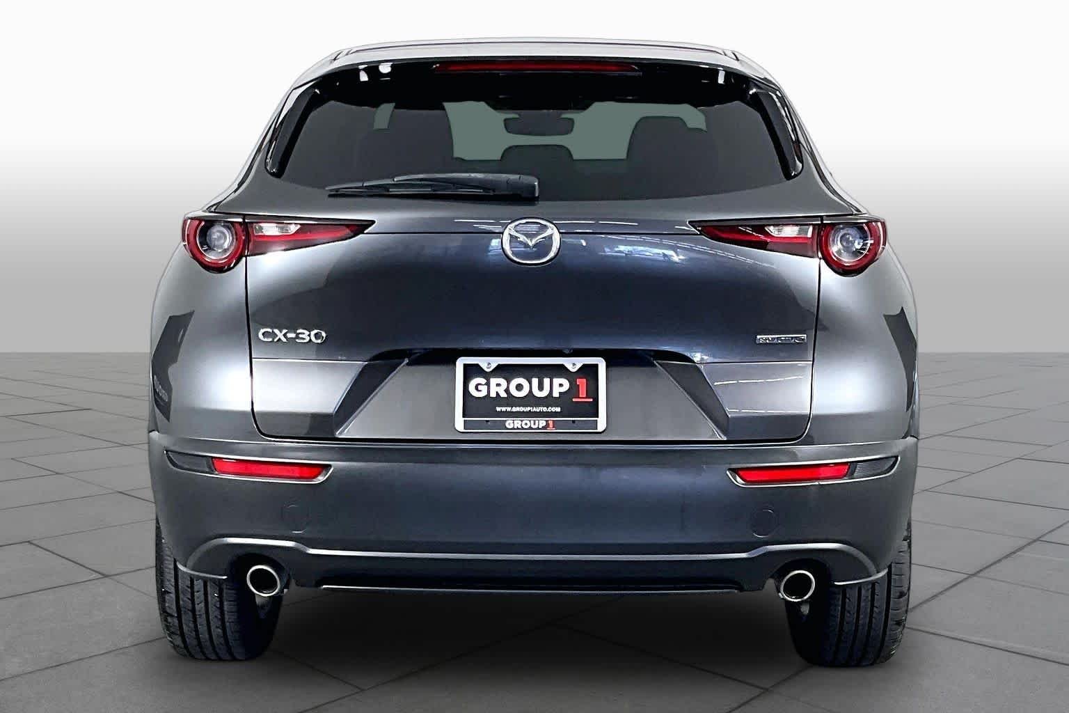 Used 2021 Machine Gray Metallic Mazda Preferred image 5