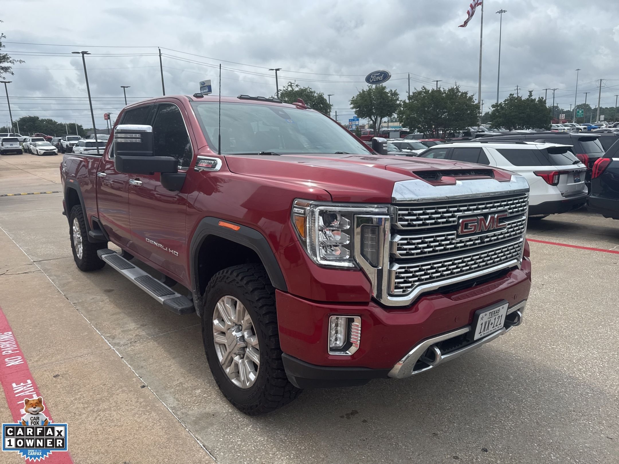 Used 2023 Red GMC Denali image 3