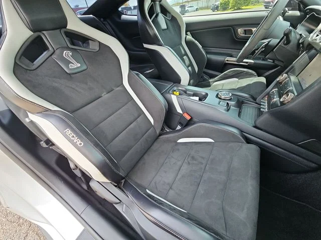 Used 2020 Silver Ford Shelby GT500 image 28