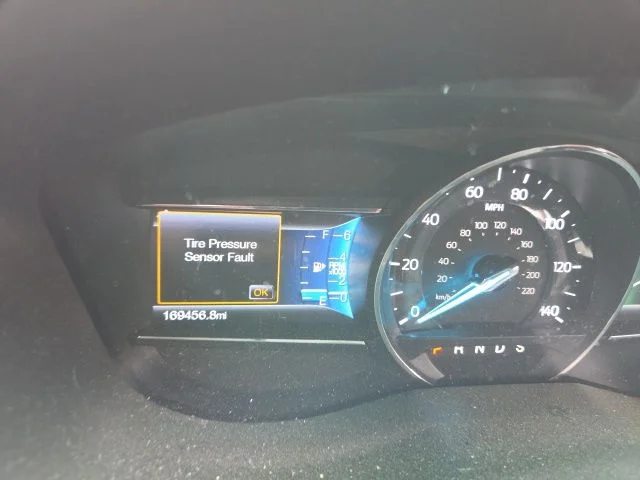 Used 2016 Red Ford XLT image 9