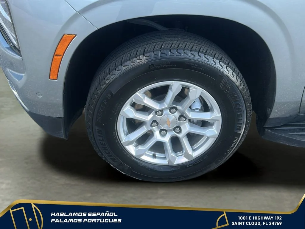 Used 2025 Sterling Gray Metallic Chevrolet LT image 35