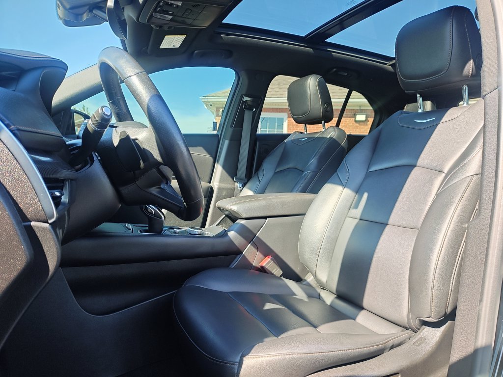 Used 2023 Black Cadillac Sport image 15