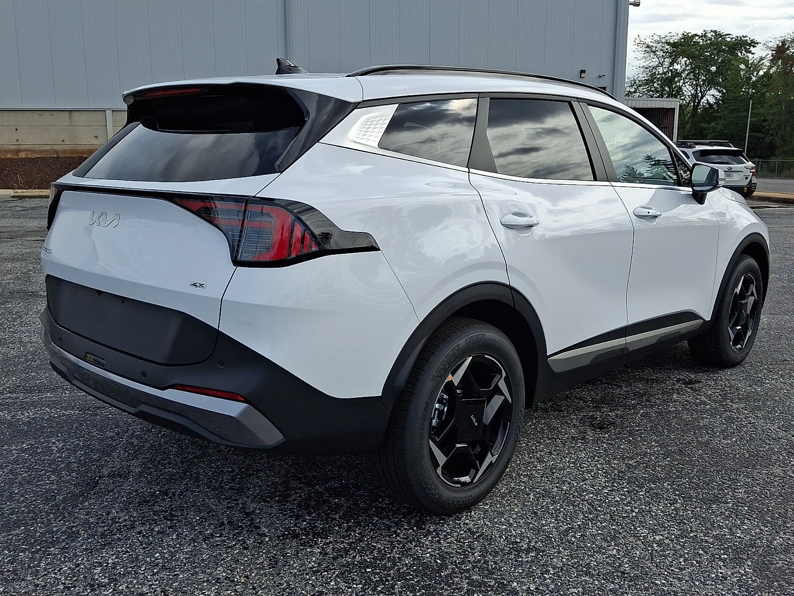 New 2027 White Kia EX image 8
