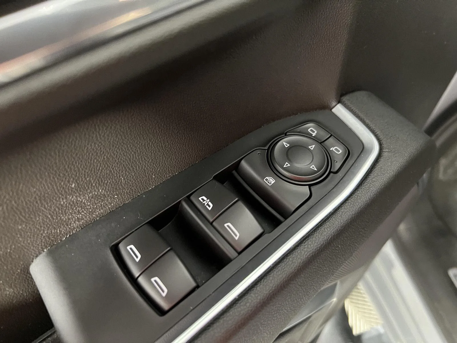 Used 2024 Thunderstorm Gray GMC Elevation image 10