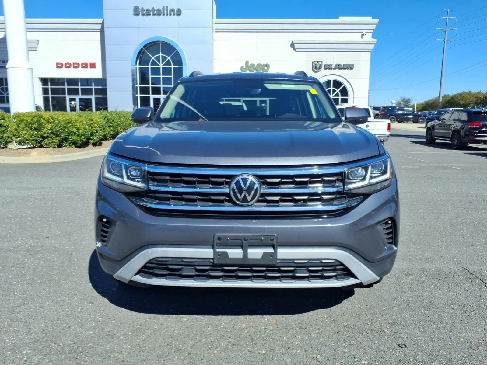 Used 2021 Platinum Gray Metallic Volkswagen 2.0T SE image 13