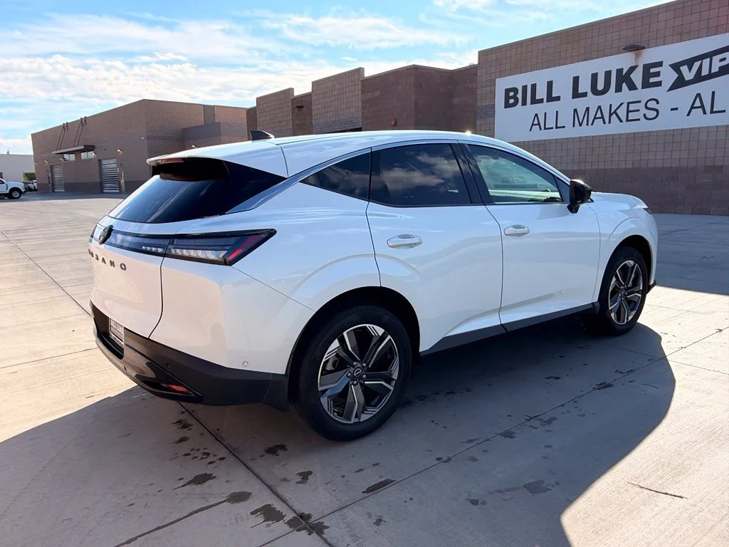 Used 2025 White Nissan SV image 9